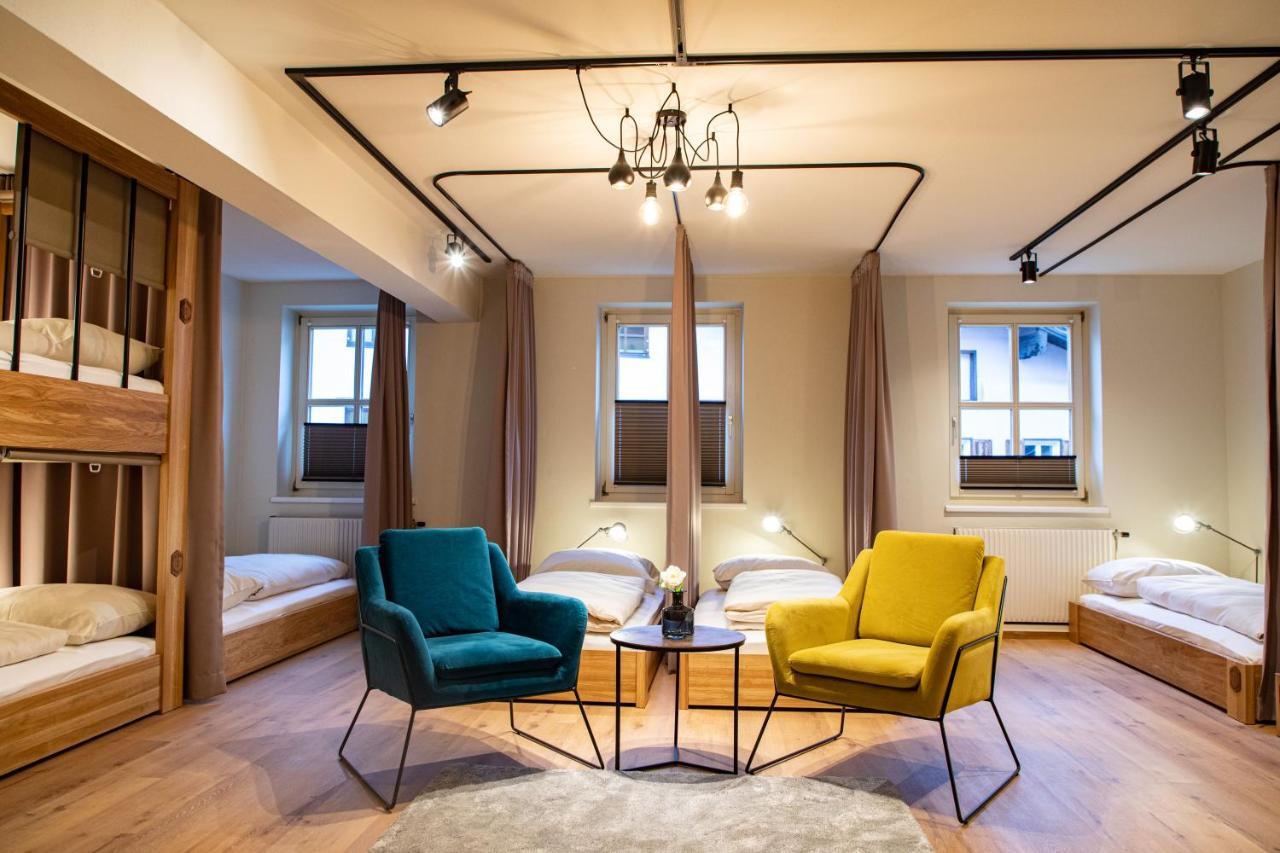 Roomie Alps Design Hostel Kitzbuhel Bagian luar foto